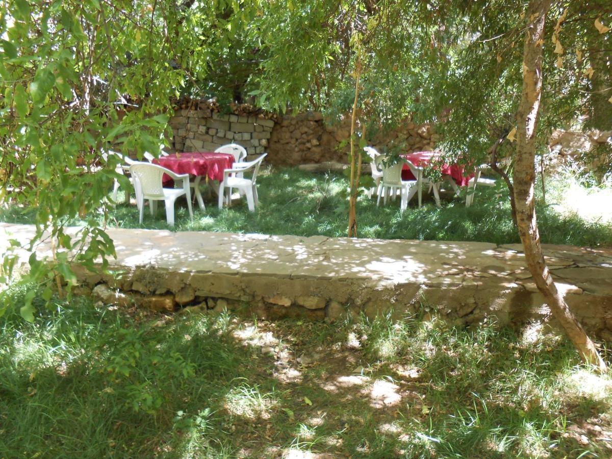 Kasbah Restaurant La Petite Gorge Hotel Tinghir Bagian luar foto